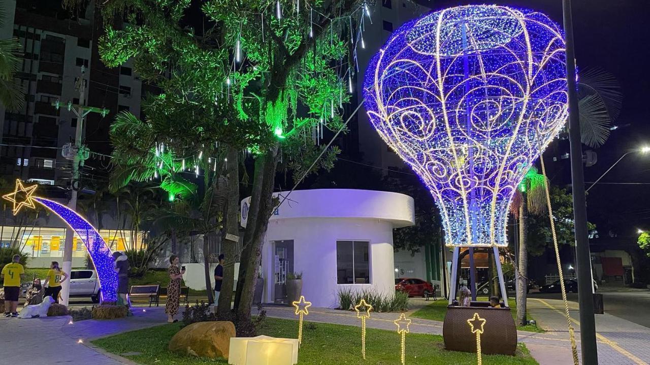 Kitnet S2 Em Torres-Rs - Na Mais Bela Praia Gaucha - Cozinha - Banheiro - Ar Condicionado - Tv Smart 32' - Wi-Fi - Estacionamento - Anfitria Superhost No Bnb Exterior foto